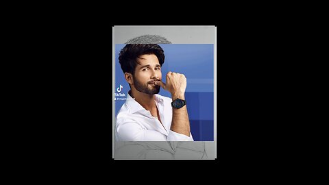 Different 📷 Shahid kapoor