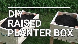 DIY Rollable Planter Box for Veggie Garden and Flowers