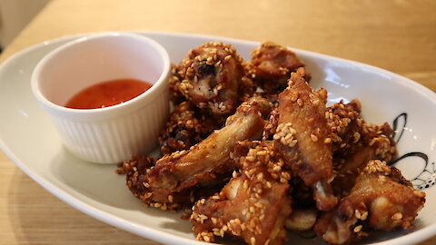 How to make fried chicken with sesame seeds