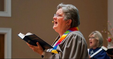 Southern Baptists reject formal ban of women pastors