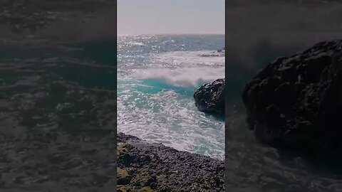 water sound relaxing video#watersound #watersounds #oceansounds #oceanwaves #calmingsounds #calming