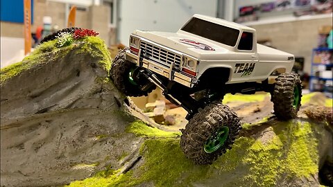How To Build an Indoor Mini Crawler Course - Part 1