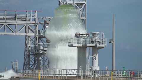 NASA pumps 450,000 gallons of water during 30 second test