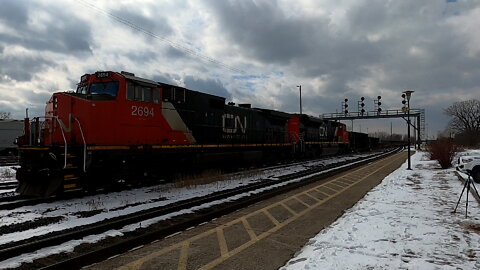 CN 484 CN 2694 & CN 8868 Engines Manifest Train Eastbound In Ontario