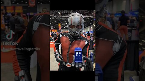 🐜 MEGACON #TARDIS VS #ANTMAN #MEGACON #COSPLAY #MARVEL #COSPLAYER #DOCTORWHO 🐜 #SUBSCRIBE #SHORTS