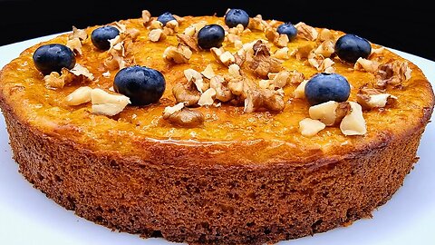 How to make a diet cake with oats, apple and carrot. It's so delicious and moist! No sugar!