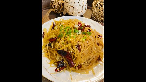 Spicy and Sour Shredded Potato 酸辣土豆丝