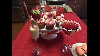 Valentine's Strawberry Cupcakes & Cocktails