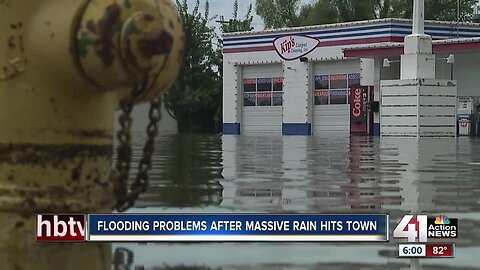 Heavy rain, flooding wreaks havoc on downtown Ottawa