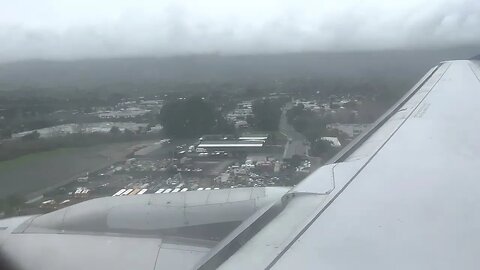 United Airlines Airbus A320 Landing Santa Barbara January 2023