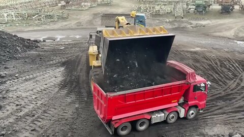 Huge Caterpillar 992G Wheel Loader Loading Coal On Trucks - Sotiriadis/Labrianidis Mining Works-1