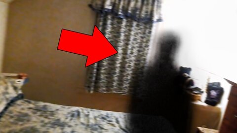 5 Scary Videos of GHOSTS Caught On Camera !