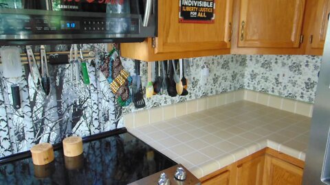 How Did She Do That - $5 Backsplash, $15 Pot Rack, $20 Countertop–Tuesday Talk–The Hillbilly Kitchen