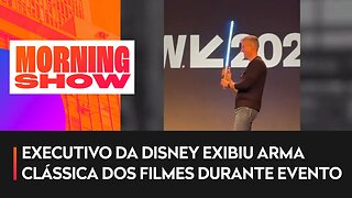 Disney choca fãs de Star Wars com sabre de luz real
