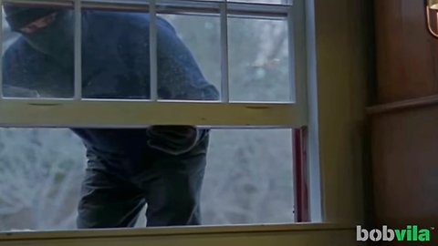 7 Things Burglars Really Don't Want Homeowners to Realize