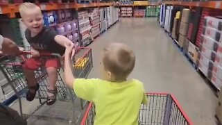 Brothers share special bond, hate being apart in grocery store