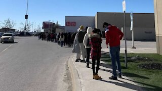 Ontario Businesses Are Begging Ford To Let Stores In Malls Reopen With Everyone Else