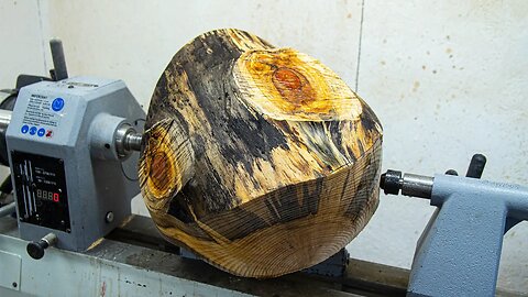 Woodturning - Giant Log to Giant Bowl