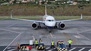 British Airways landing at Funchal Airport, Madeira. Watch til end as plane pulls up right in front!