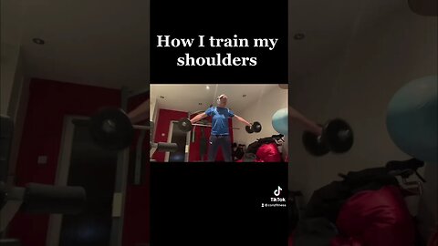 How I train my shoulders
