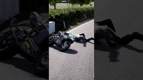 Ninja ZX 6R crashes hits a wall