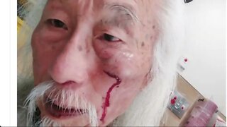 🟨 衛報：警察對78歲老人的暴力