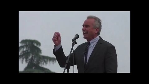 ITALY - MASSIVE Protest In Milan At The Arch Of Peace With RFK Jr