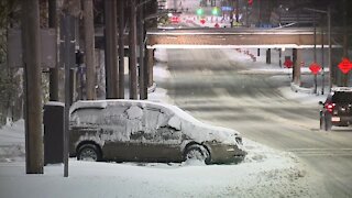 Cars, trains, buses, fire engines throughout Northeast Ohio stuck in Tuesday’s snowstorm