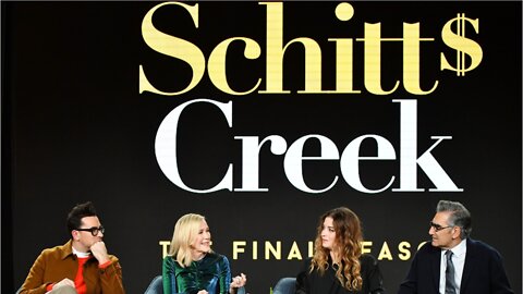 Mariah Carey Sings With The Cast Of 'Schitt's Creek'