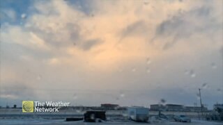 Timelapse: Cold front moves over Alberta bringing wind and snow