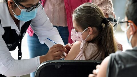 Dr. Geert Vanden Bossche: Vaccinarea anti-COVID a copiilor este un păcat de neiertat!