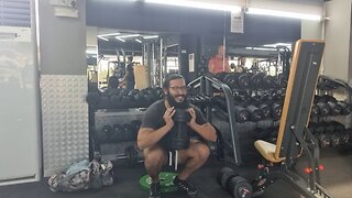 Bulk Day 89: LEGS | Finally getting some serious KGs on Squat