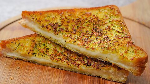 How To Make A Perfect Cheese Garlic Sandwich
