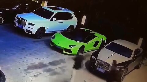 Drunk man destroys 4 luxury cars in China