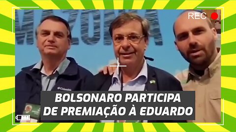 BOLSONARO É APLAUDIDO EM PREMIAÇÃO DE EDUARDO NOS EUA.