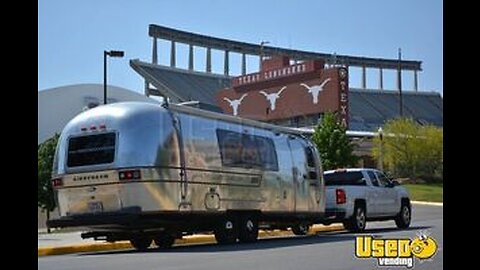 Vintage - 1972 Airstream Mobile Barbershop | Mobile Business Trailer for Sale in Texas