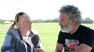 A Lilydale Healer, Cafe Locked Out