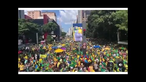 Avenida Paulista, 01/05/22, povo na rua em apoio ao presidente Bolsonaro e a pauta de liberdades.