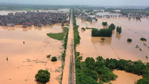 Huge floods and heatwaves in China: What's causing them? | china floods latest news today