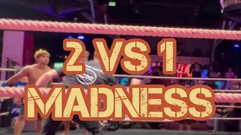 👀 2 VS 1 🔥 Watch this crazy battle! @FightCircus #mma #fighter #bjj #warriors