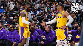 LeBron James tweets apology to Lakers fans after Magic Johnson rips team