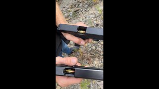 Dual wield glock 17 pistols mag dump