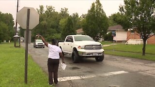 Cleveland residents fed up with drivers blowing through stop sign near bus stop