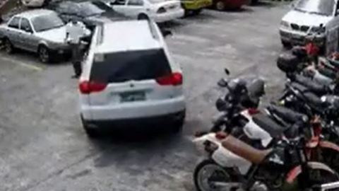 Is this the worst parking attempt ever?