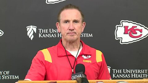 Chiefs DC Steve Spagnuolo says Seahawks WR D.K. Metcalf's build reminds him of Terrell Owens