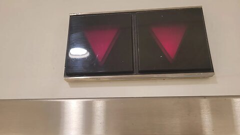 Crappy 1988 Montgomery Vector Hydraulic Elevator at Macys SouthPark Mall (Charlotte, NC)