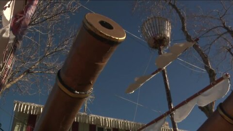 Lone Tree man builds massive pirate ship and turns it into a holiday light show