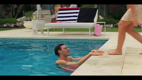 Pool kissing scene|Noah and Nick|Netflix