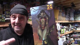 1:8 X-PLUS Vampirella Plastic Model Kit review