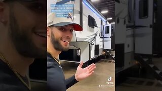 AMAZING Bunk House Fifth Wheel at the Fort Worth, TX RV Show! Avalanche 378BH